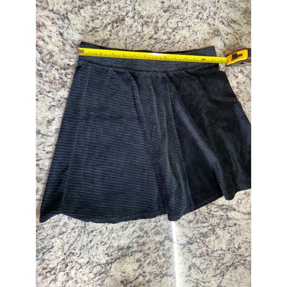 SO Textured Mini Skirt Womens Black Small Elastic Waistband Casual Skater - Picture 4 of 7